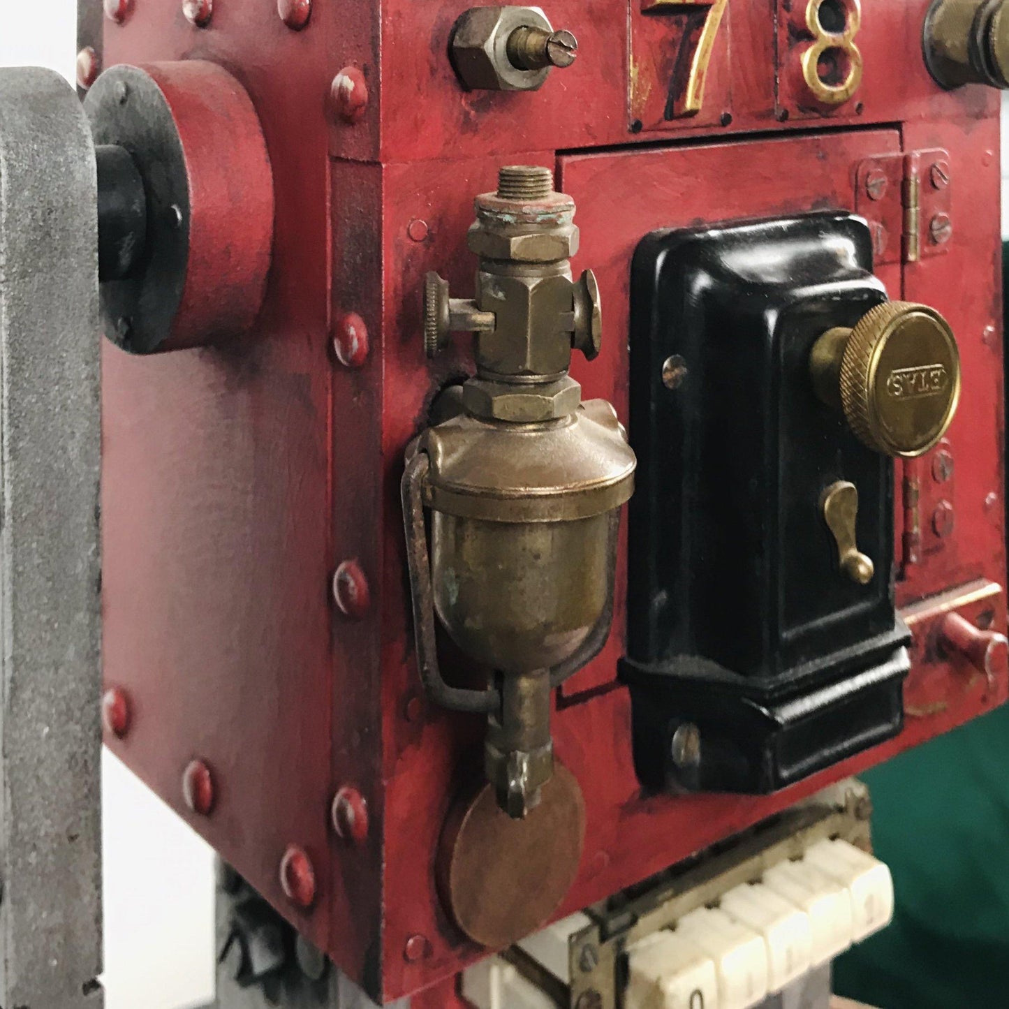 Robot 78 Matt Brown Makes