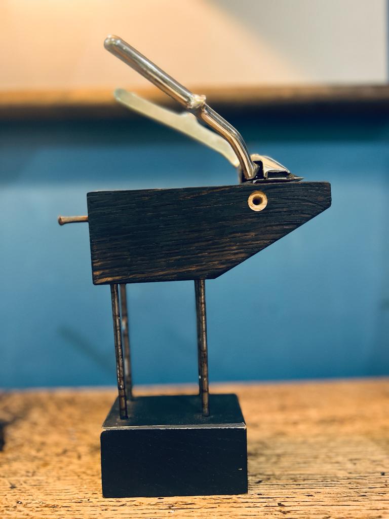 A Vintage Barber Clipper Deer by  Matt Brown Makes