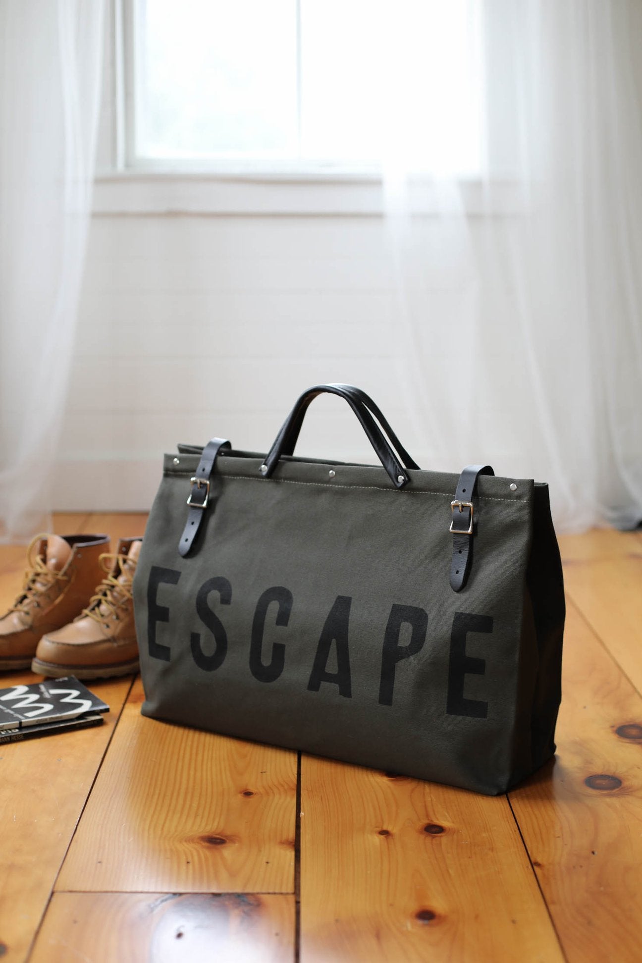 ESCAPE Canvas Utility Bag Olive Green - Harold&Charles