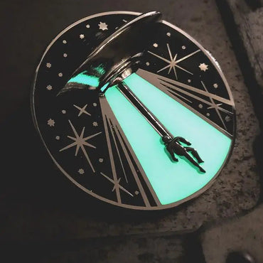 Alien Abduction Ufo Jumbo Action Pin - Glow in the Dark Beam