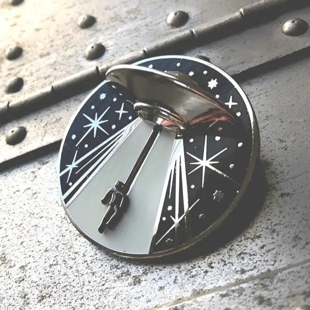 Alien Abduction Ufo Jumbo Action Pin - Glow in the Dark Beam
